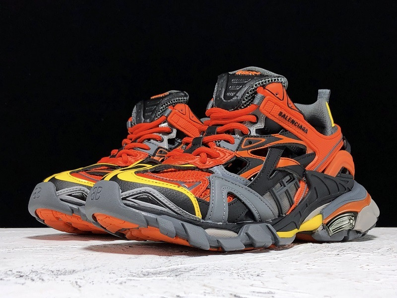 BALENCIAGE TRIPLE TRAINER 4.0