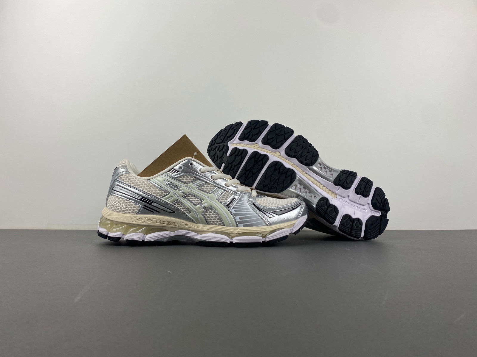 As*ic*s gel-kayano 12.1 x ronnie fieg "cream" | 1203a555-100