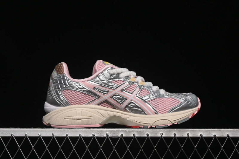 Asics Vandy the Pink Gel-Nimbus 10.1 Strawberry Cream 1203A865-702