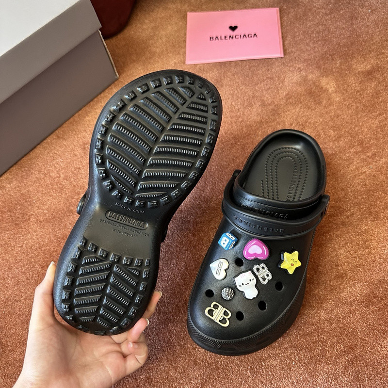 BALENCIAGA SLIDES
