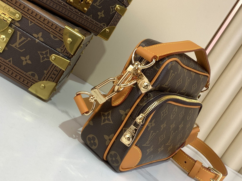 Louis Vuitton Trio Jm messenger