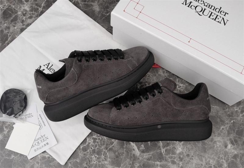 ALEXANDER MCQUEEN SNEAKER