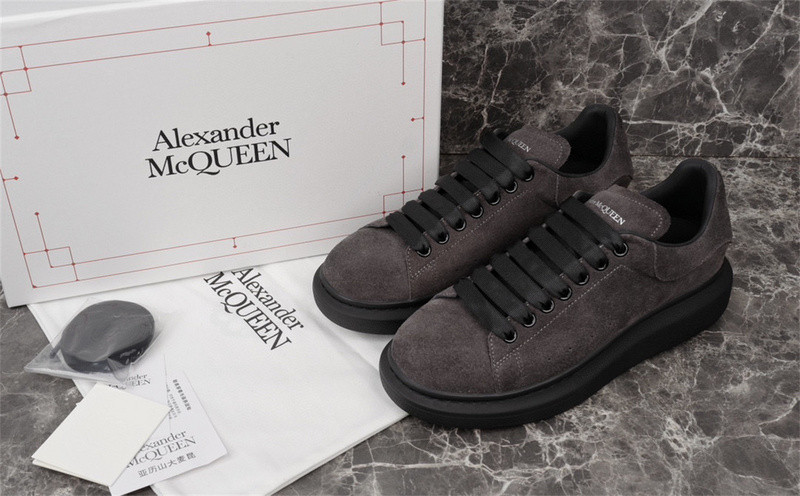 ALEXANDER MCQUEEN SNEAKER