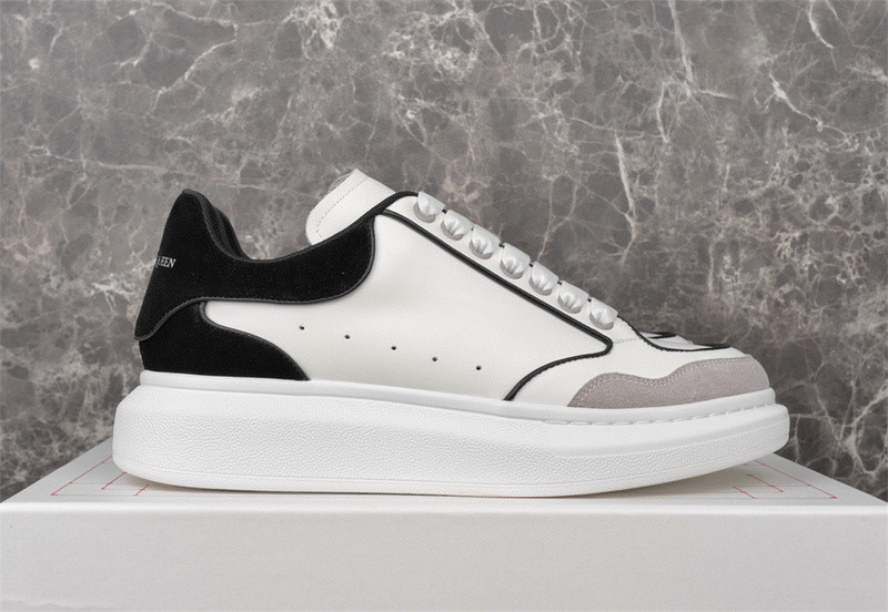 ALEXANDER MCQUEEN SNEAKER