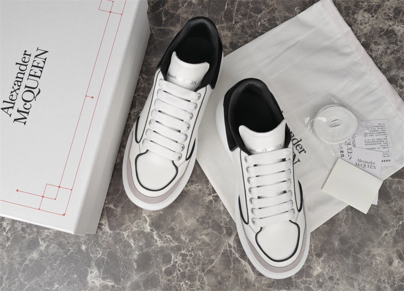 ALEXANDER MCQUEEN SNEAKER