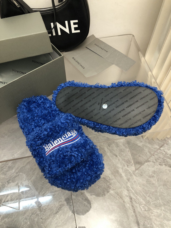 BALENCIAGA SLIDES