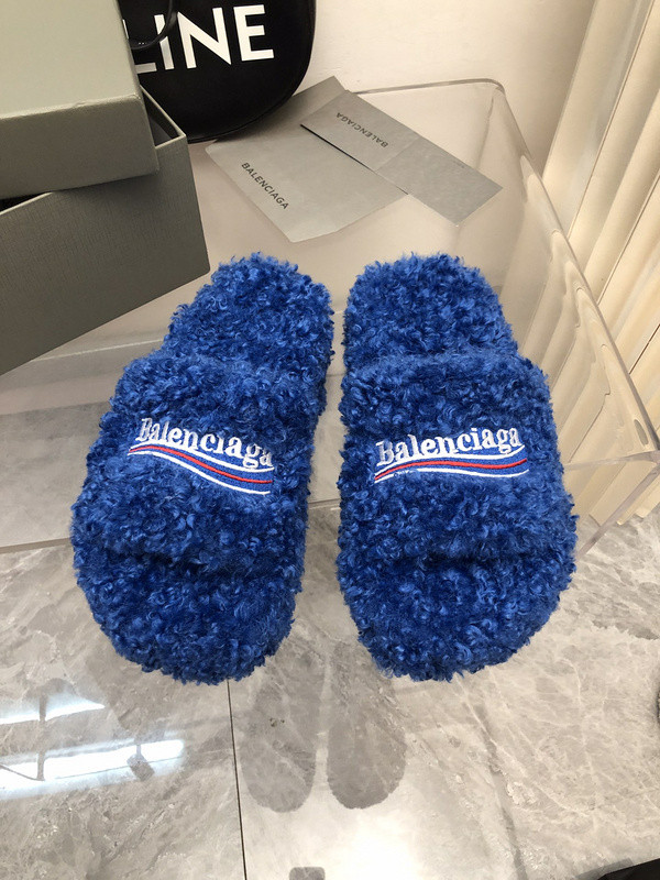 BALENCIAGA SLIDES