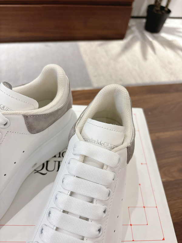 ALEXANDER MCQUEEN SNEAKER