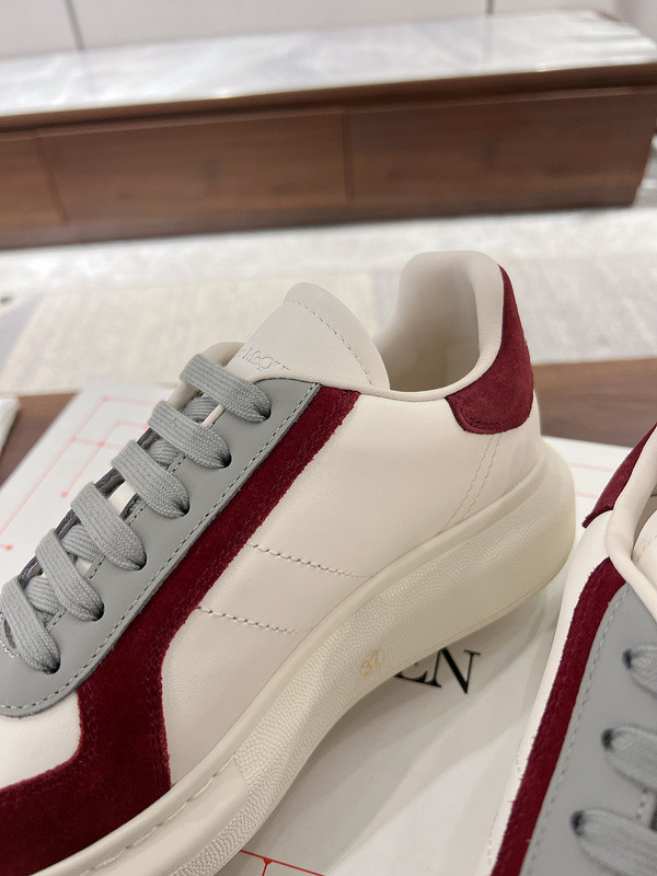 ALEXANDER MCQUEEN SNEAKER