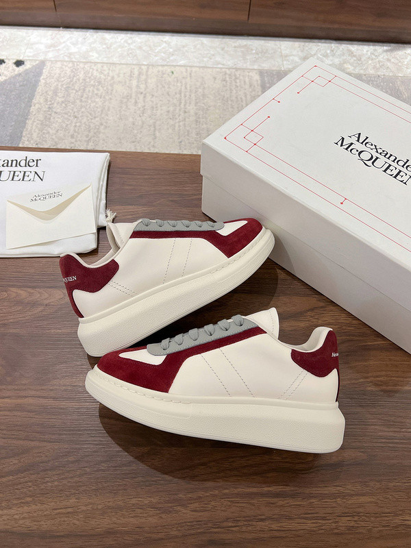 ALEXANDER MCQUEEN SNEAKER