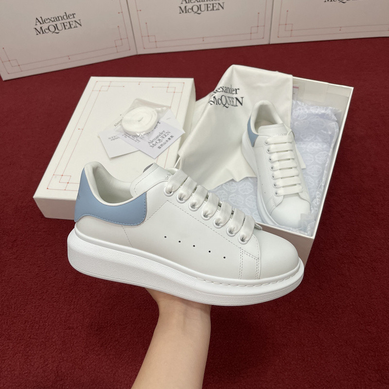 ALEXANDER MCQUEEN SNEAKER