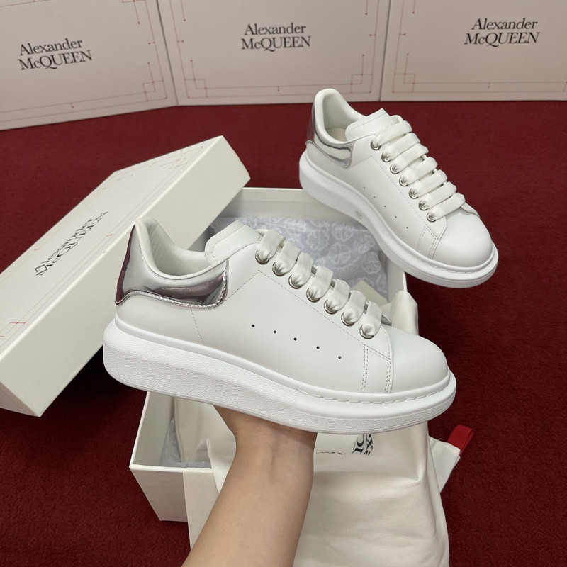 ALEXANDER MCQUEEN SNEAKER