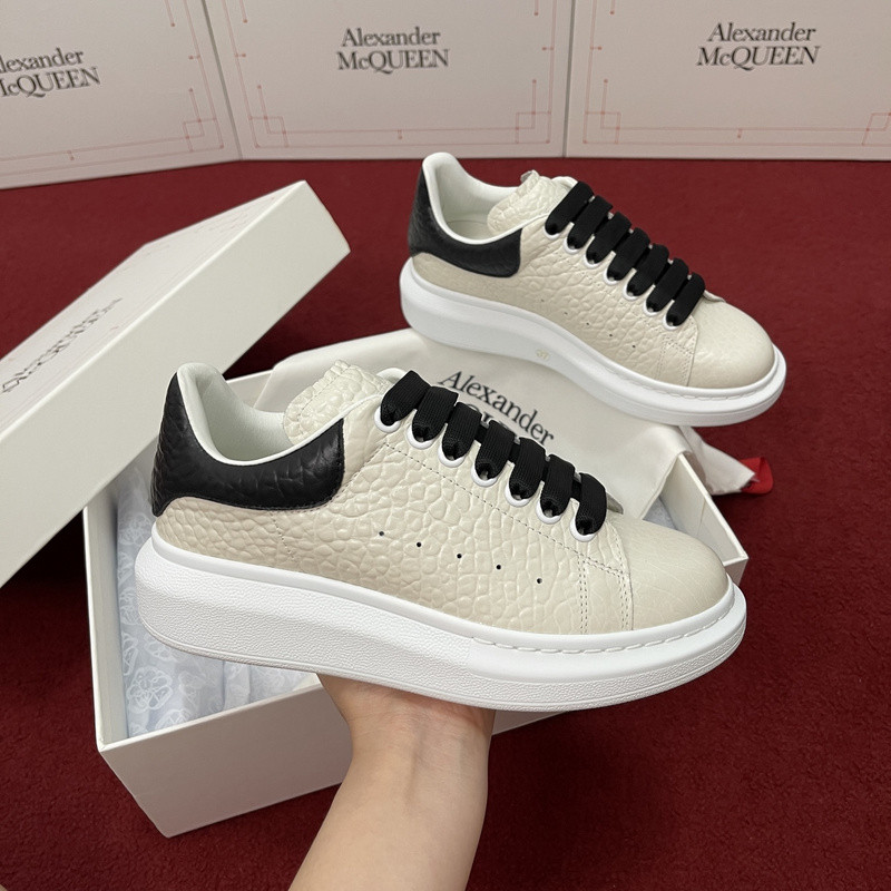 ALEXANDER MCQUEEN SNEAKER