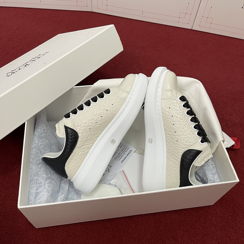 ALEXANDER MCQUEEN SNEAKER