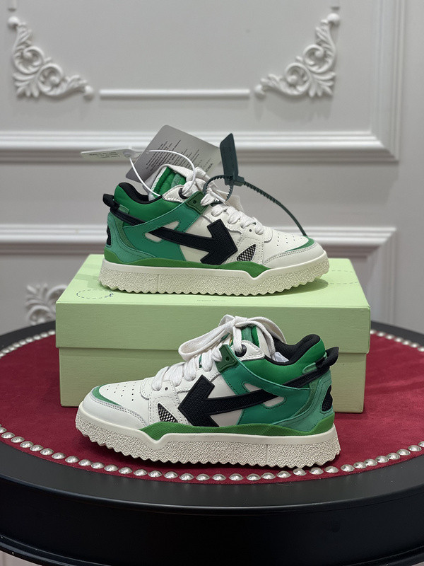 Off-White c/o Virgil Abloh