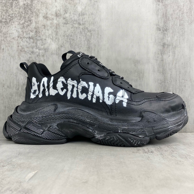 BALENCIAGA TRIPLE S