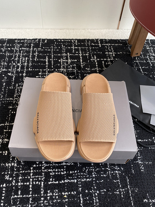 BALENCIAGA SLIDES