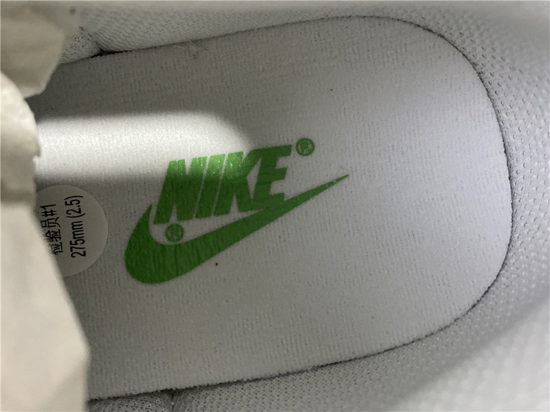 Nike SB Dunk Low Green Tender Powder CU1726-188