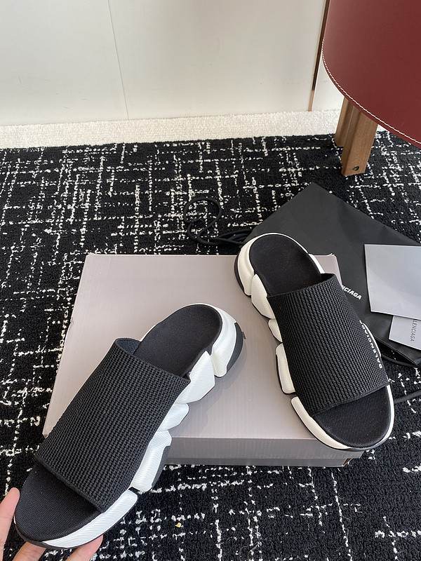 BALENCIAGA SLIDES