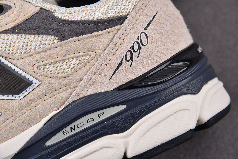 New Balance 990v3 M990AD3