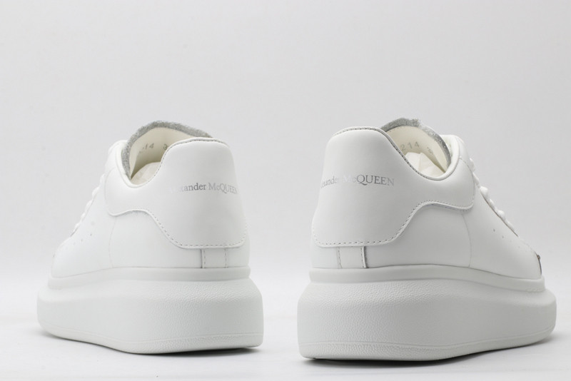 ALEXANDER MCQUEEN SNEAKER