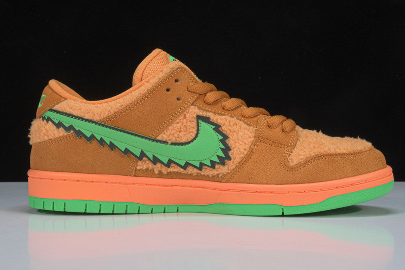 Grateful Dead x Nike SB Dunk Low “orange Bear” CJ5378 800