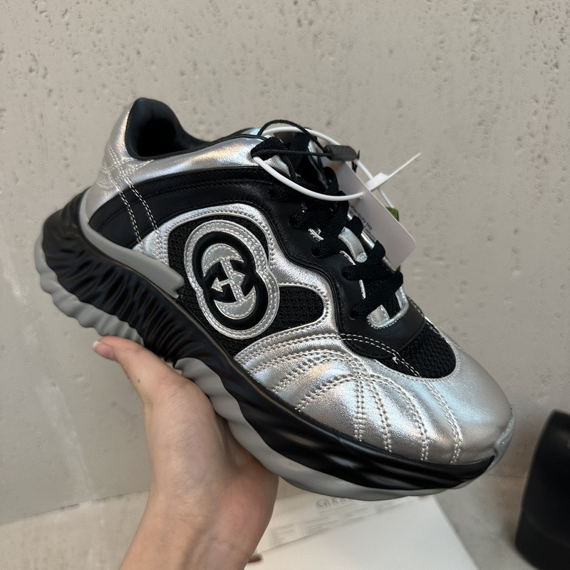 G*u*i ripple sneaker