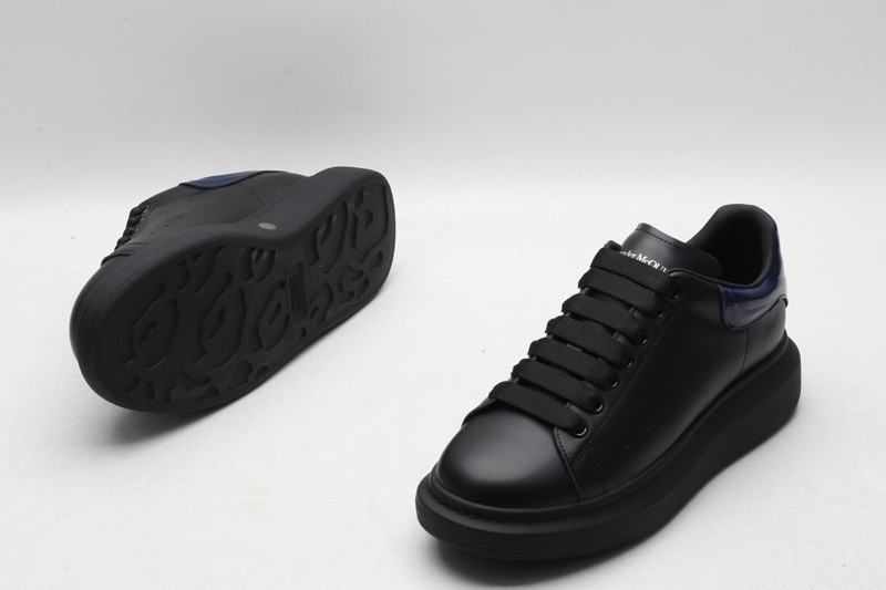 ALEXANDER MCQUEEN SNEAKER