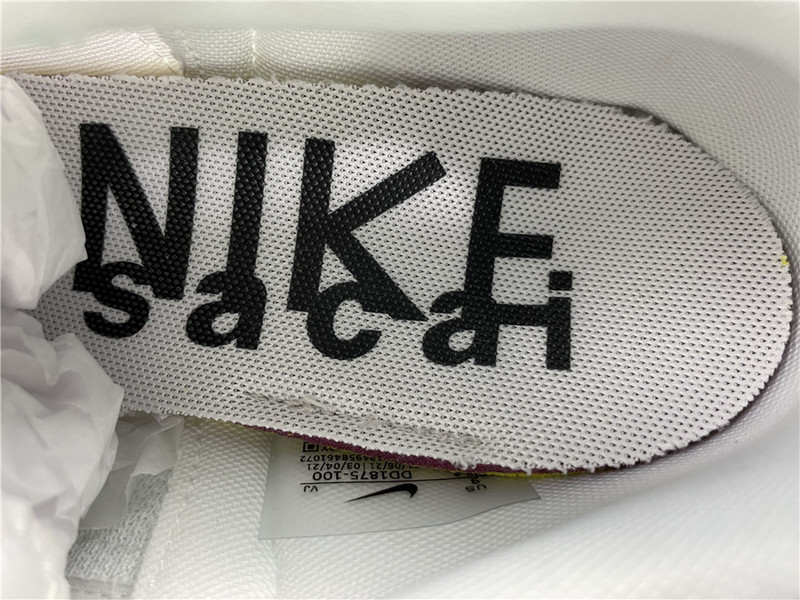 SACAI X NIKE VAPORWAFFLE DD1875-100