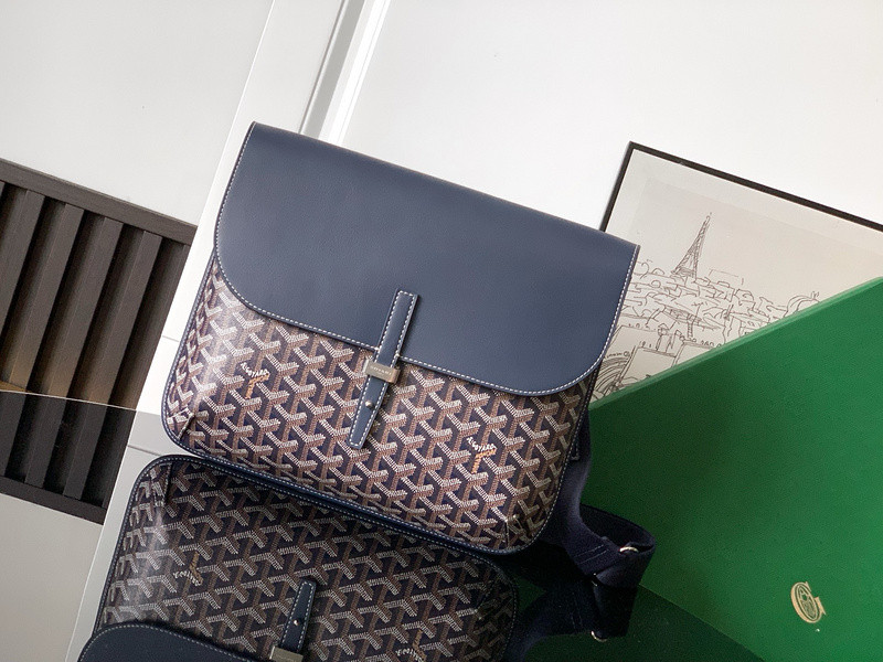 GOYARD Postman Bag
