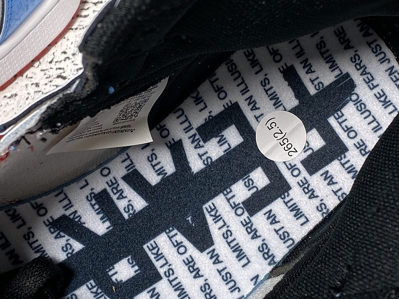 AIR JORDAN 1 RETRO HIGH OG FEARLESS CK5666-100