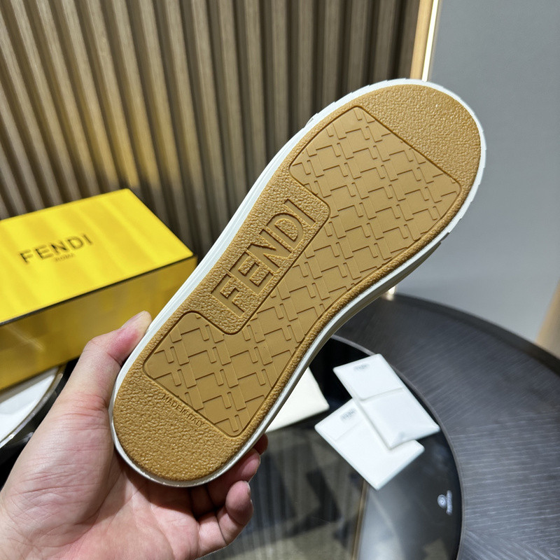 FENDI SNEAKERS