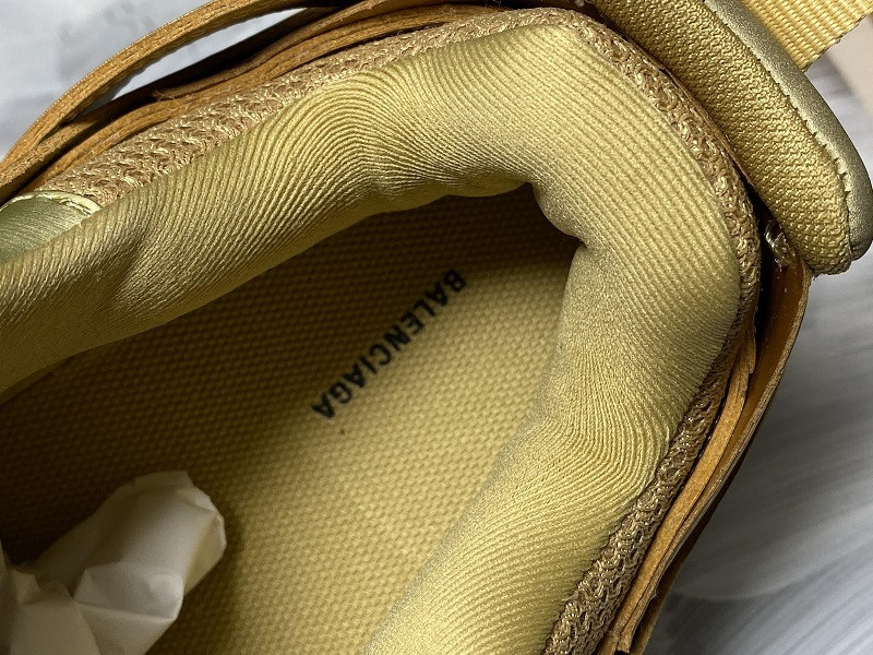 Ba*len*cia*ga tess s. gomma trek low top sneakers (gold) 542023 w2cd1 8000