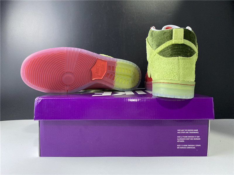 Dunk SB Nike SB Dunk High Strawberry Cough CW7093-600