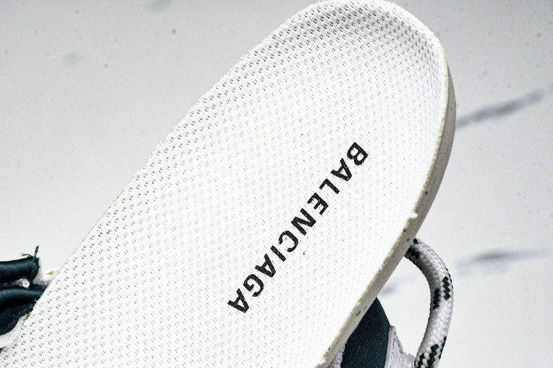 Balenciaga Runner 772767-W3RMU-9934