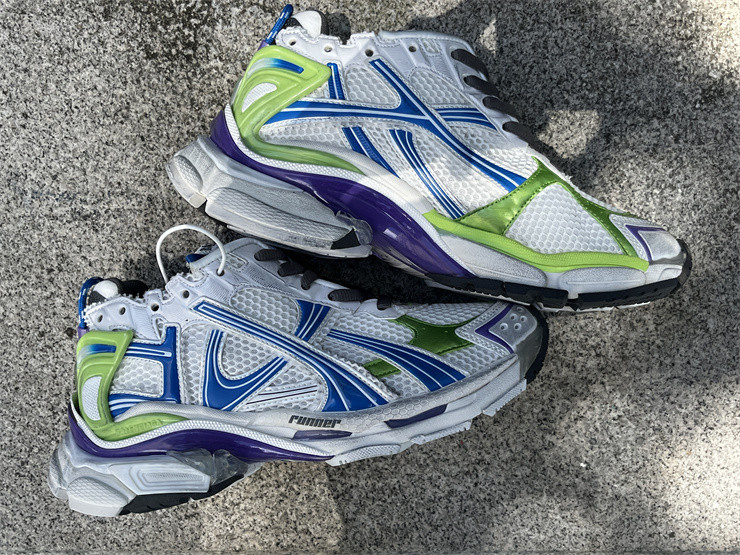 Balenciaga Runner 772774-W3RMU-9043