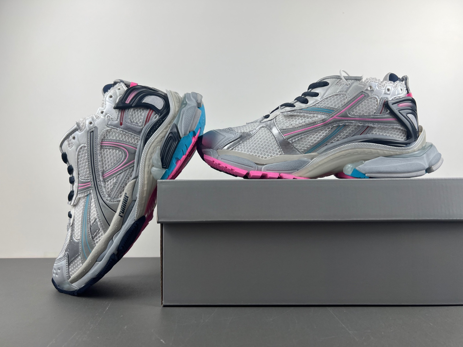 Ba*len*cia*ga runner 772774-w3rny-0322