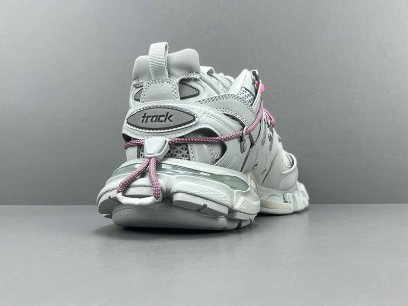 BALENCIAGA TRACK 800590 WTRHK 1013