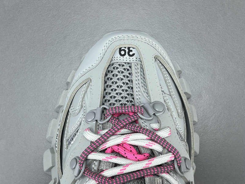BALENCIAGA TRACK 800590 WTRHK 1013