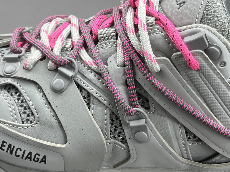 BALENCIAGA TRACK 800590 WTRHK 1013