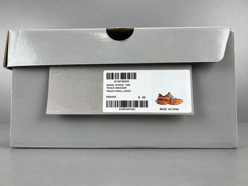 BALENCIAGA TRACK 800592 WTRHK 7000