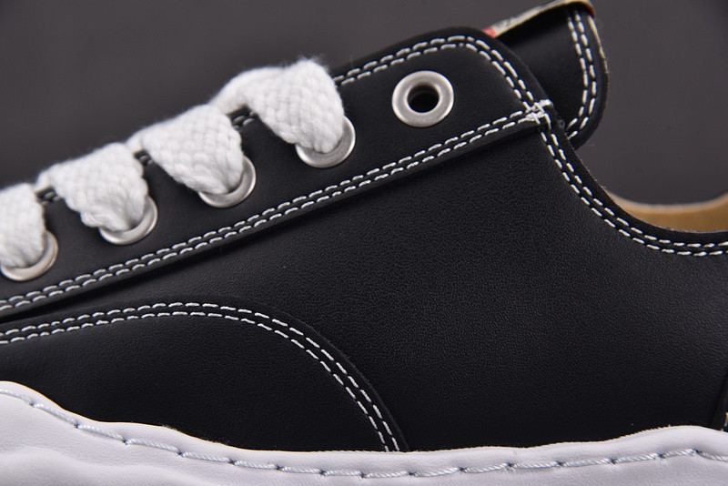 Ma*s*n mihara sneakers(Ma*s*n hank og sole black white)