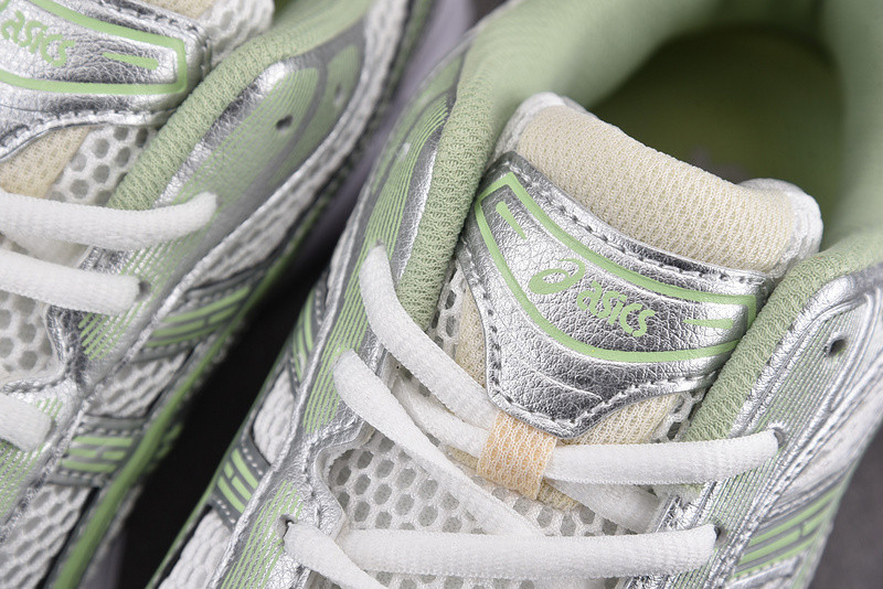 As*ic*s gel-kayano 14 