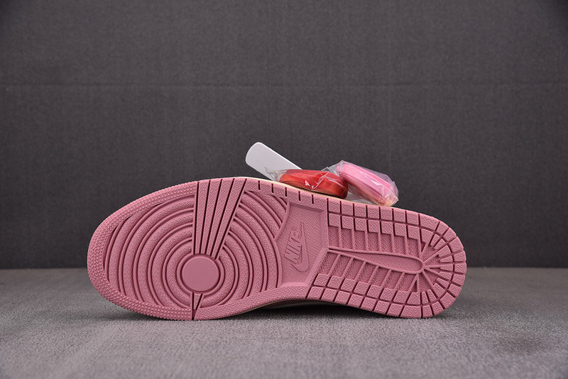 Travis Scott x Air Jordan 1 Low OG Shy Pink DM7866-600