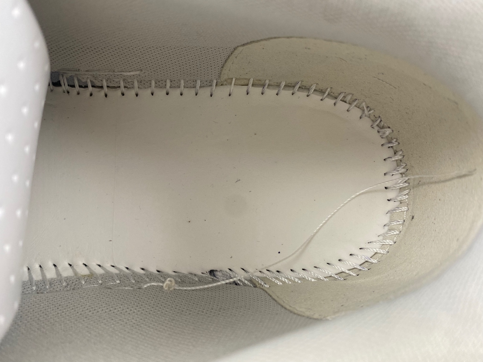 Off-White c/o Virgil Abloh