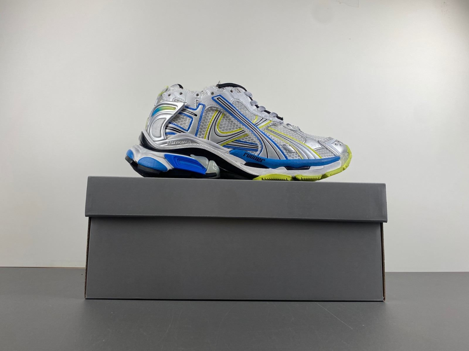 Ba*len*cia*ga runner 772774-w3rny-0213