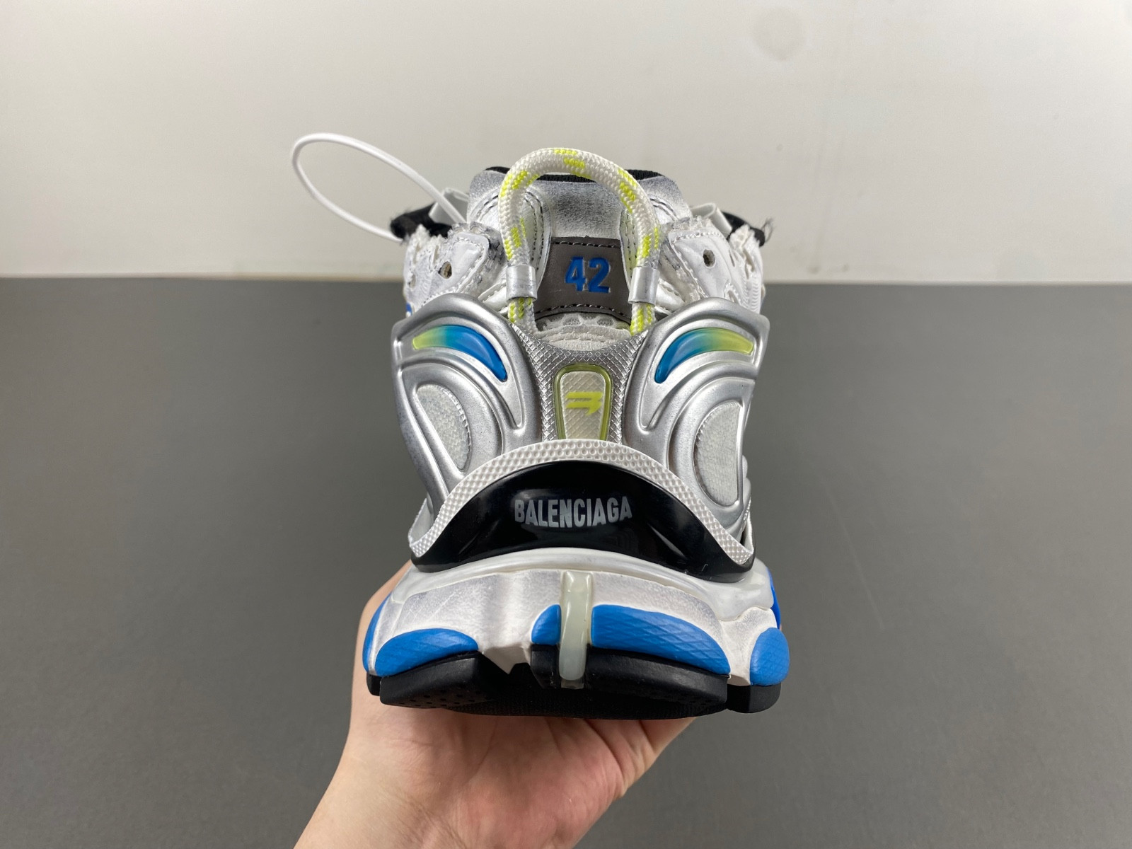 Ba*len*cia*ga runner 772774-w3rny-0213