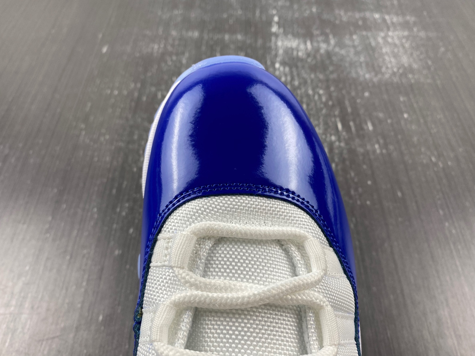 Air Jordan 11 "ROYAL BLUE" CT8012-114