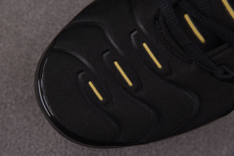 Nike Air VaporMax Plus Black Anthracite Metallic Gold 924453-007