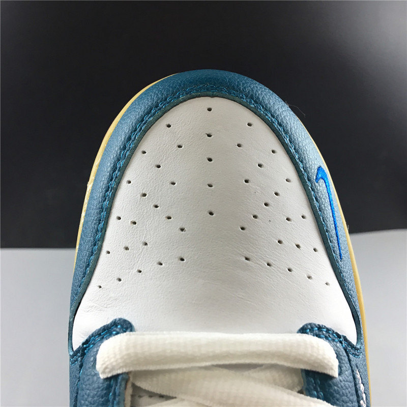 NIKE SB DUNK LOW PRO CN4507-105